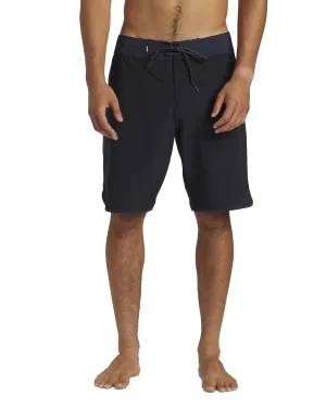 Highline Scallop Boardshorts in Black