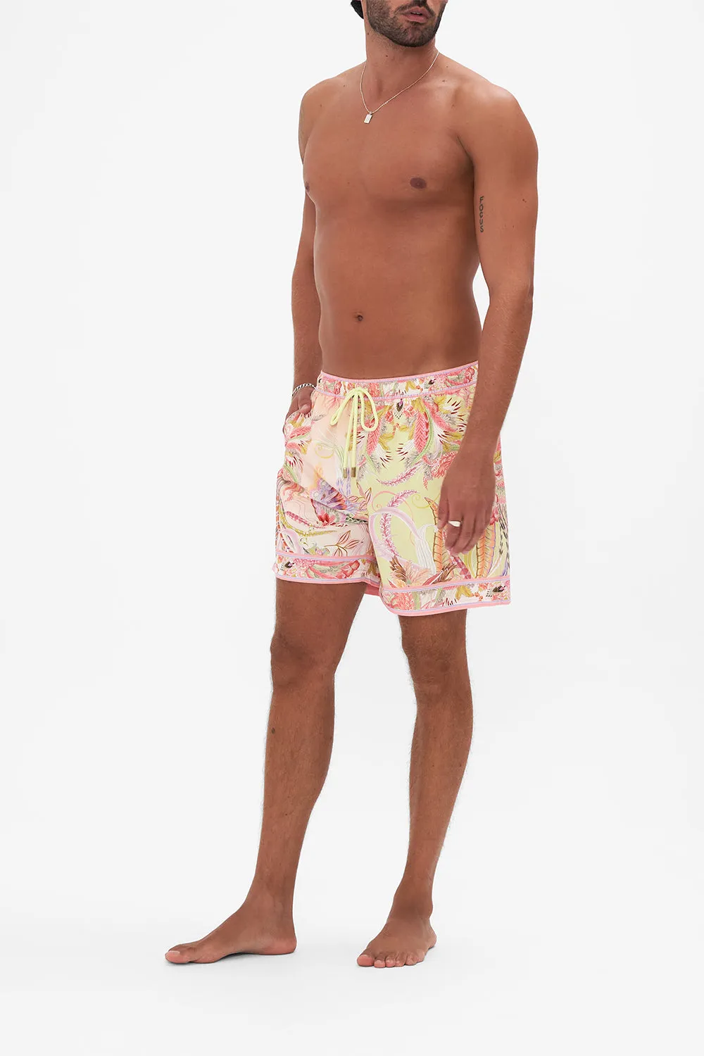 MID LENGTH BOARDSHORT COSMIC TUSCAN